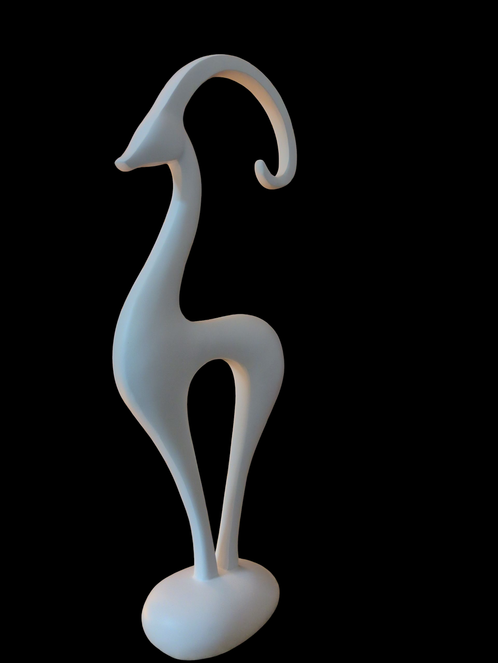Luxe Antelope – White Minimalist Sculpture