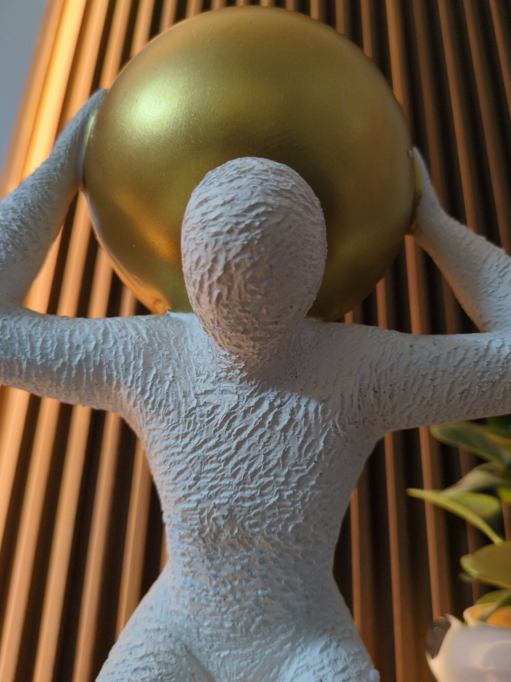 Atlas Luxe – White Resin Sculpture with Golden Sphere
