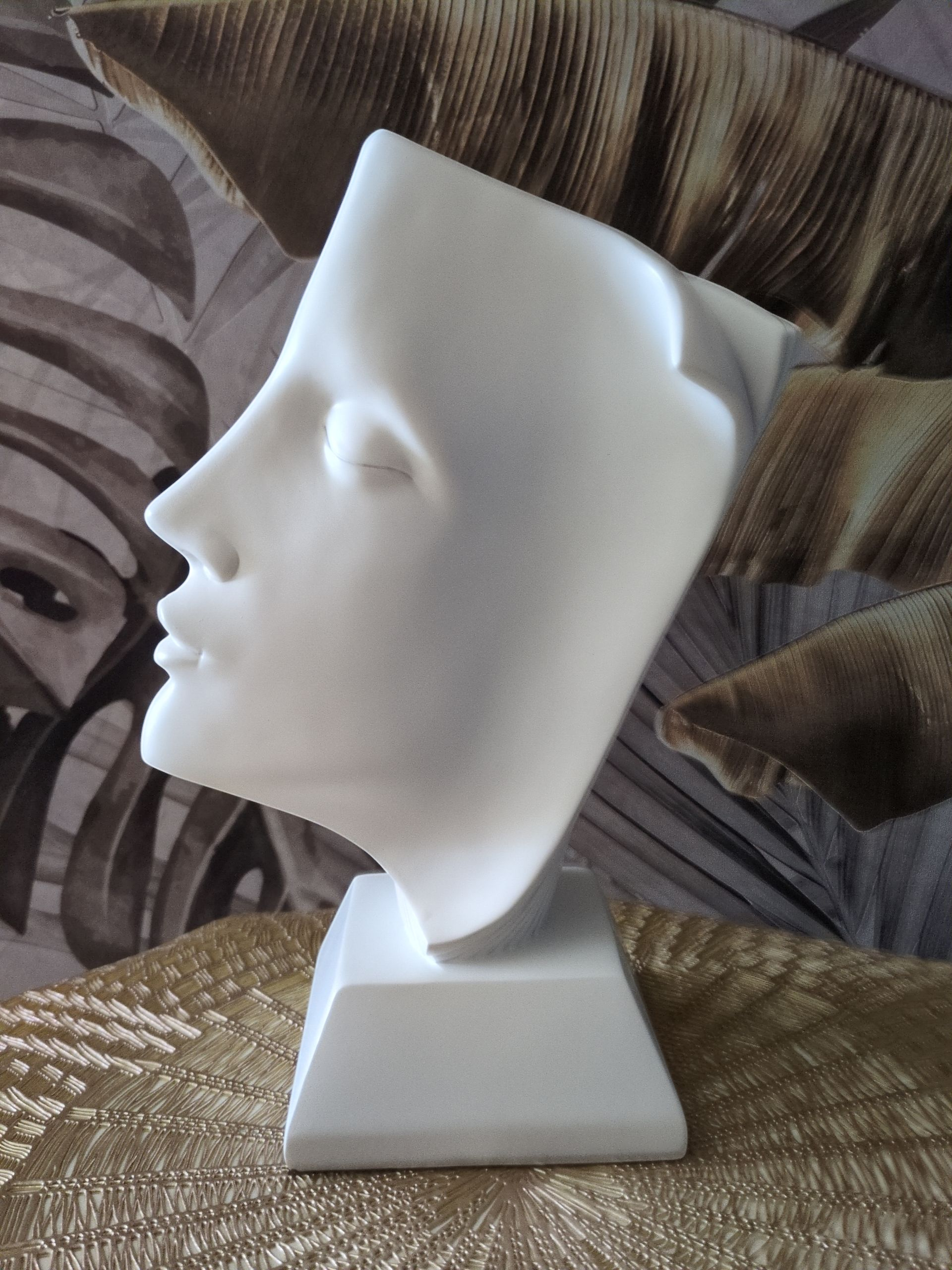 Whispered Thoughts – Abstract Face Sculpture (White)