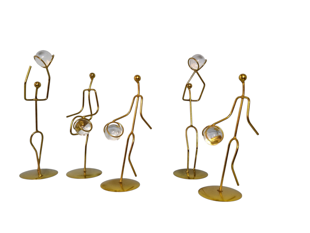 Golden Wire Basketball Player Figurines – Modern Metal Art Set (5 Pieces)