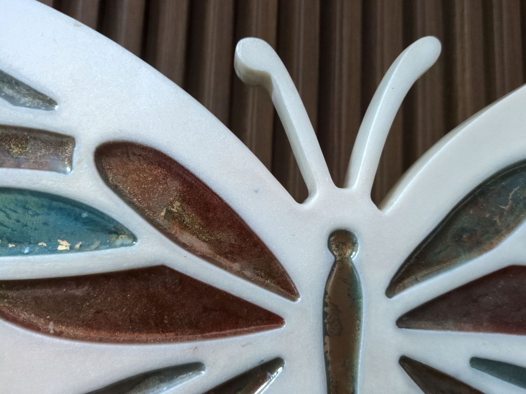 Papillon Grace – Abstract Butterfly Resin Sculpture