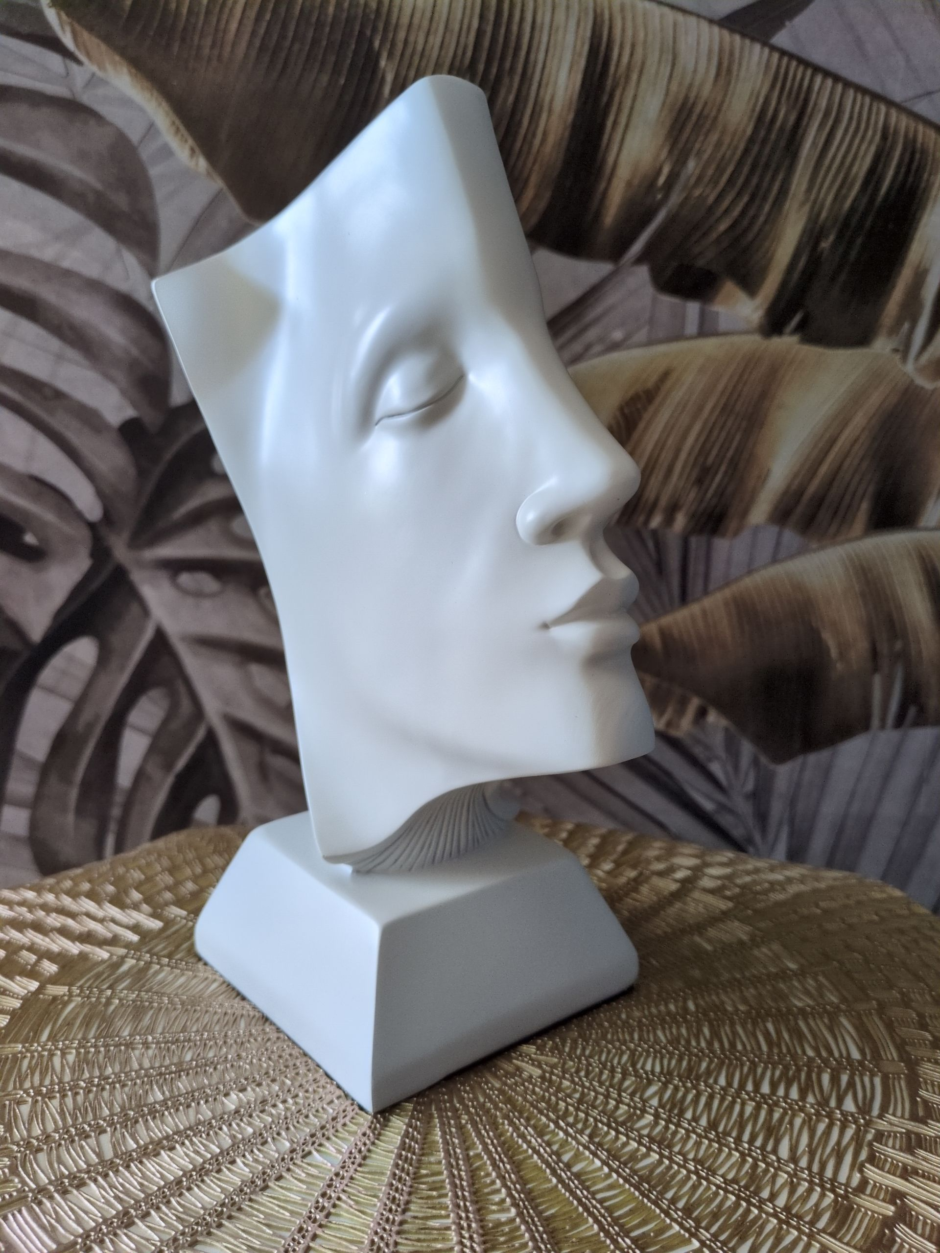 Whispered Thoughts – Abstract Face Sculpture (White)