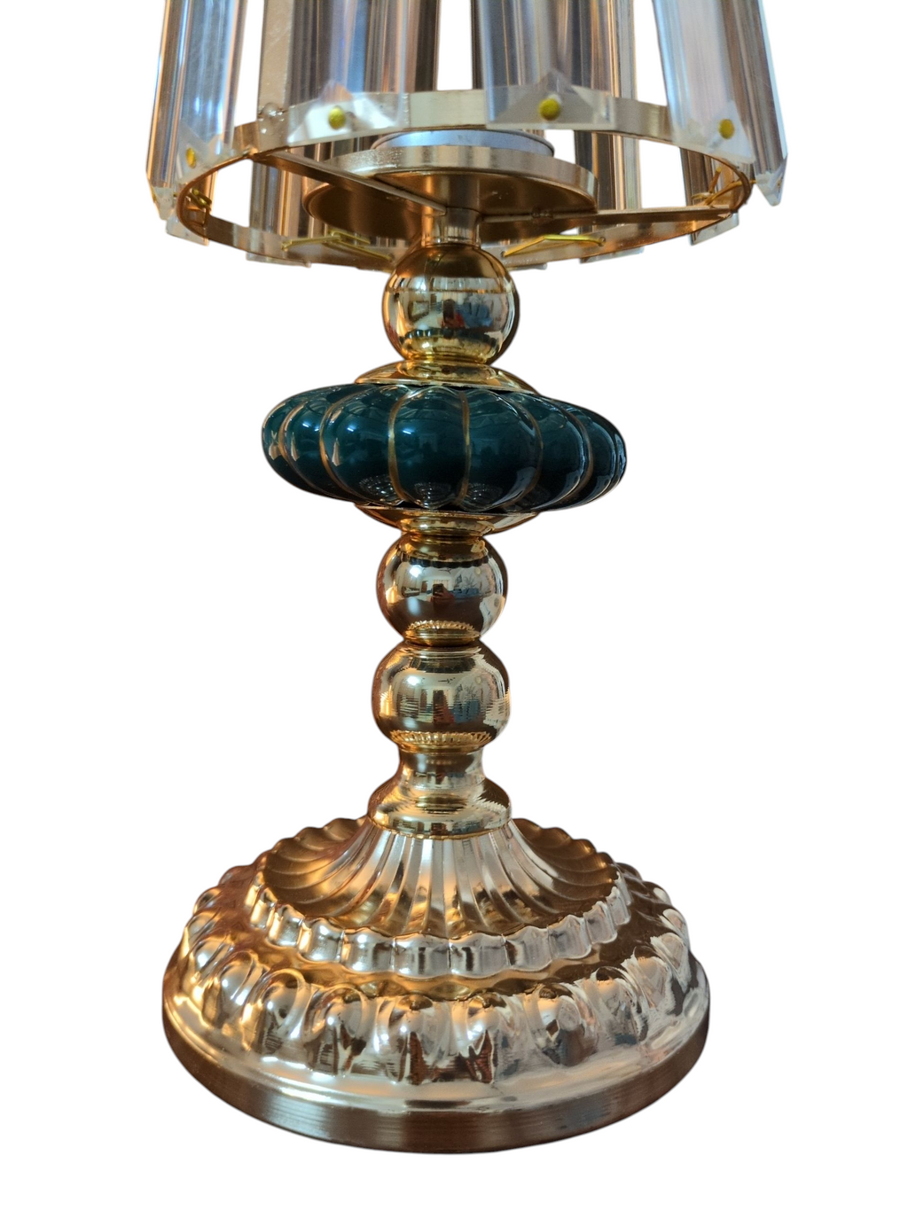 Aurora Gleam – Vintage-Inspired Crystal Candle Holder