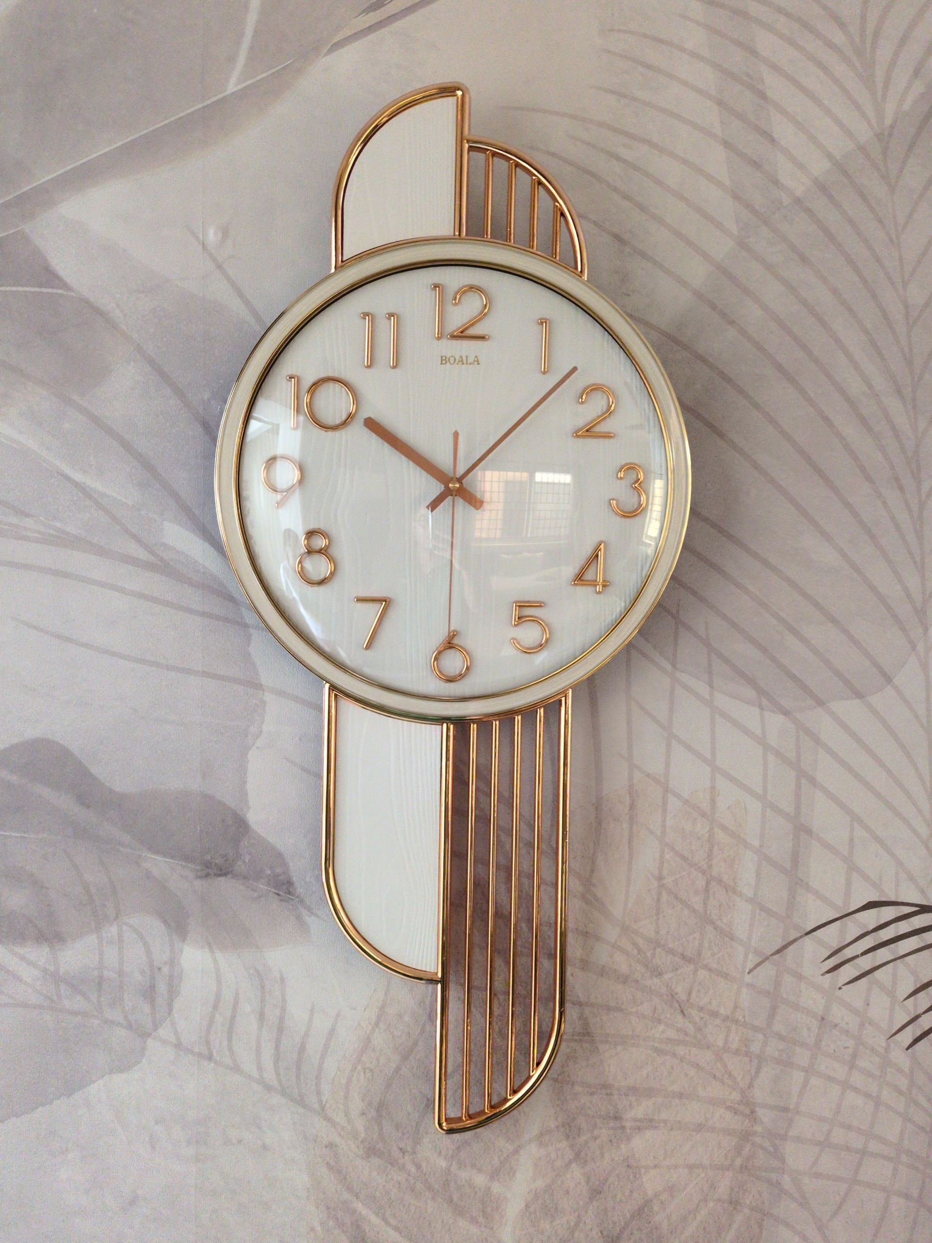 Art Deco Wall Clock – Rose Gold with Modern Geometric Frame
