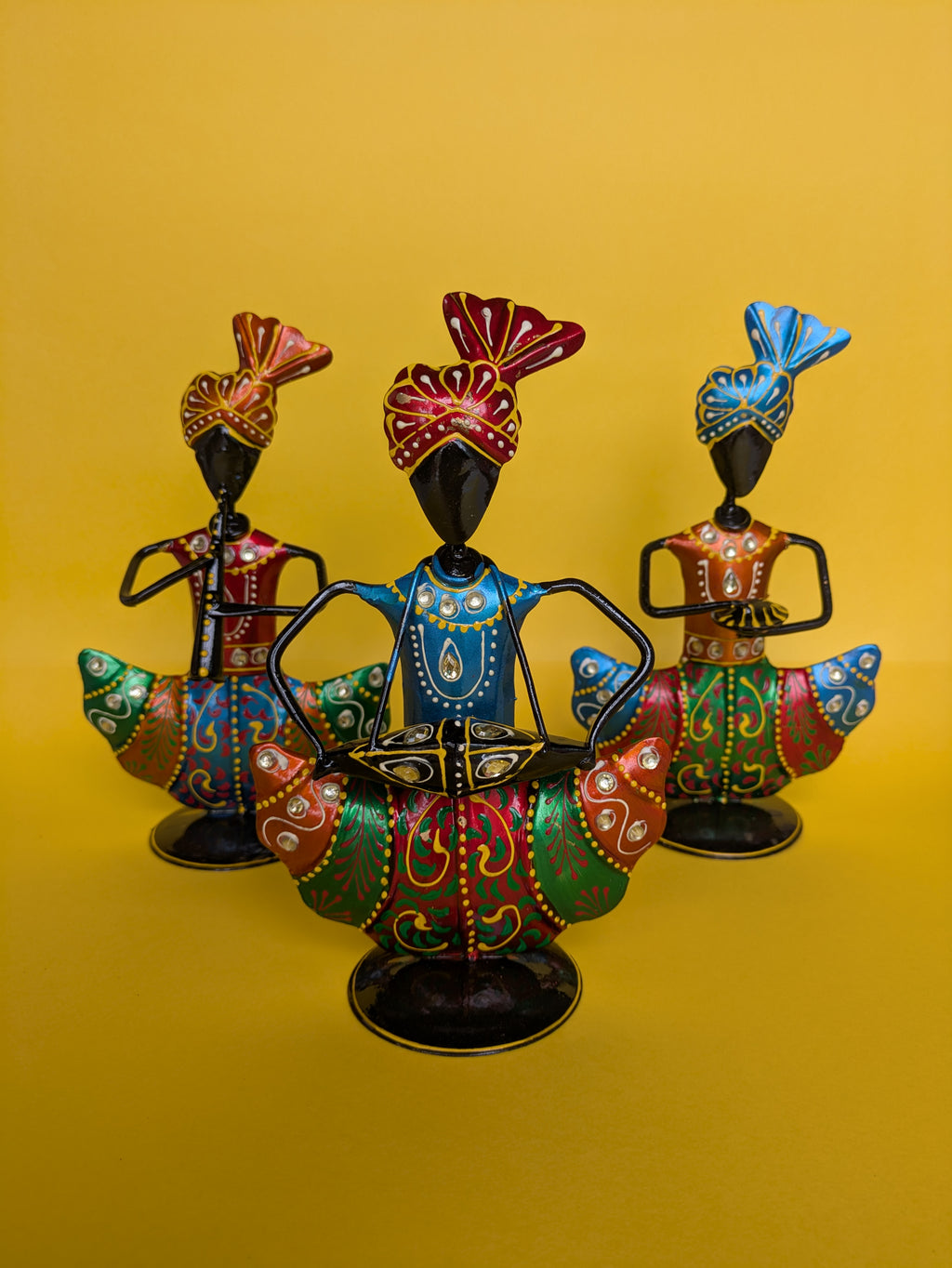 Rajasthani Musician Trio – Handpainted Iron Table Decor Set