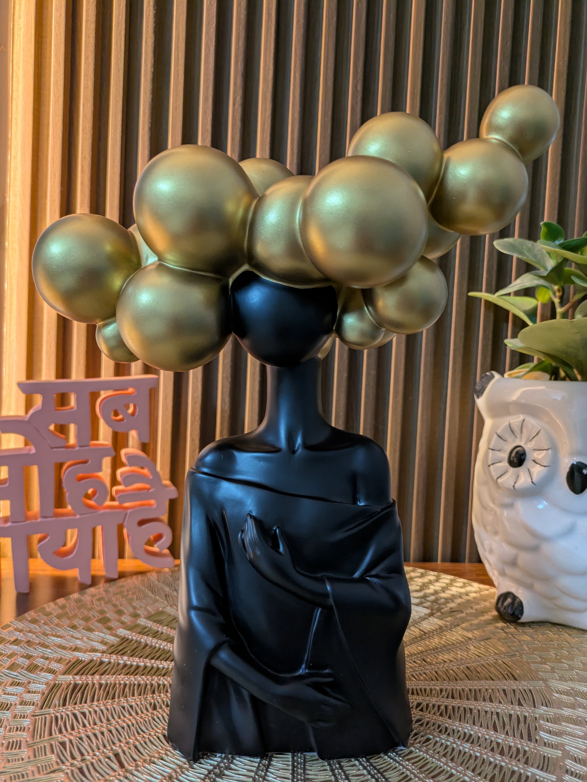 Dream Aura – Artistic Gold Bubble Head Sculpture